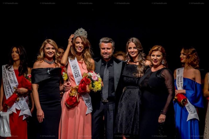 Ioana Mihalache si membrii juriului Miss Universe