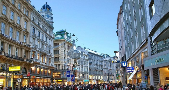 shopping-Viena-in-plin-sezon-al-reducerilor