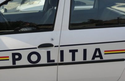 Fostul director al Poștei Arad, Beniamin Vărcuș, este bărbatul de 48 de ani reținut și acuzat de viol asupra unei minore de 15 ani. UPDATE. Bărbatul a fost arestat preventiv