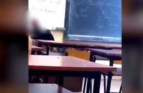 profesor de religie acuzat ca a facut gesturi obscene in fata elevilor 503951