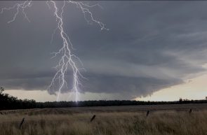 extreme storms lightning1
