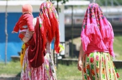 Ștrandul Neptun din Arad, raiul pirandelor umede... „Chiar să nu fie nimeni care să le spună?”