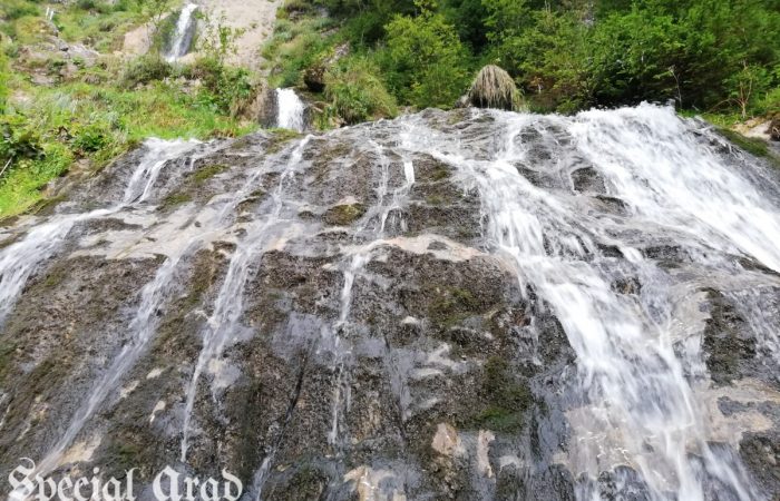 De România, dacă o „petreci” la pas, te îndrăgostești din nou în fiecare secundă. De această dată, Maramureșul a fost ursitoarea noastră (Foto-Video)