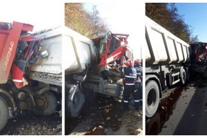 accident DN7 2 camioane