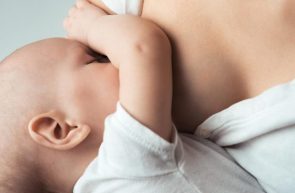 breastfeeding e1502112649358 800x400