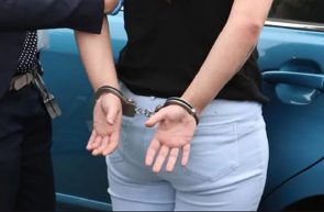 femeie arestata