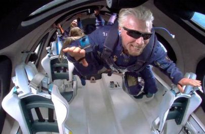 Richard-Branson-in-Virgin-space-flight-1464031