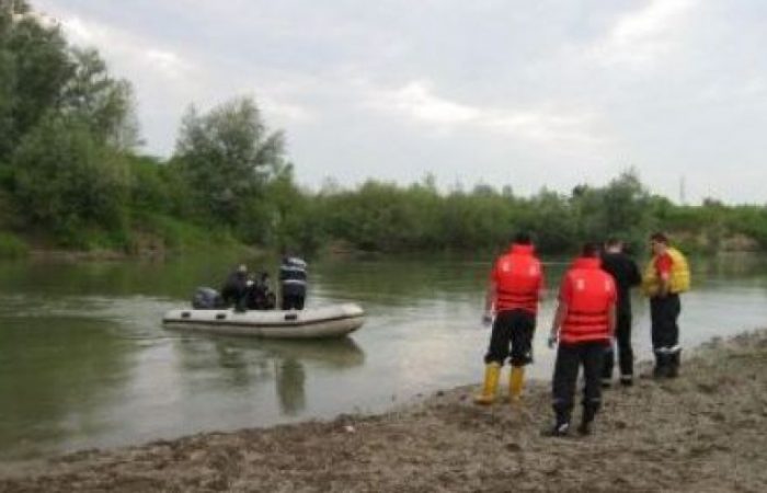 Tragedie la Chisindia. Un băiețel de șase ani a murit înecat în apele râului din localitate