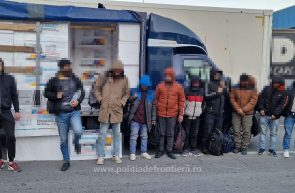 93 migranți depistați la graniţa cu Ungaria. Într-un singur TIR, au fost descoperite 52 de persoane