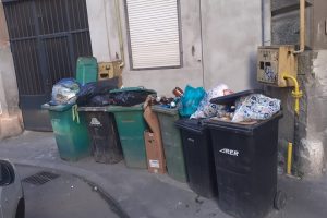 gunoi pe str tribunul dobra