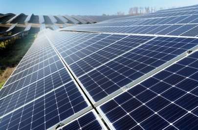 Cel mai mare parc fotovoltaic din UE, care se construiește în județul Arad, are deja un contract pe 15 ani cu Transelectrica