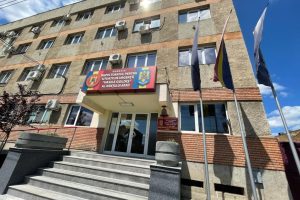 ISU Arad