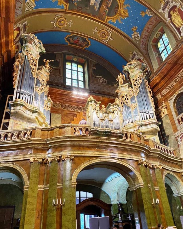 arsenie bolojan orga biserica