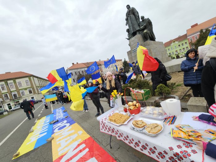Ucraina Piata Avram Iancu 2 ani razboi 8