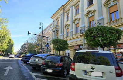 mașini în centrul Aradului