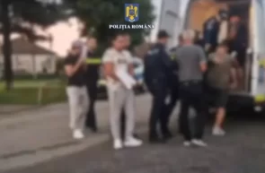 Scandal într-un local din Păuliș. Cinci bărbați s-au luat la bătaie