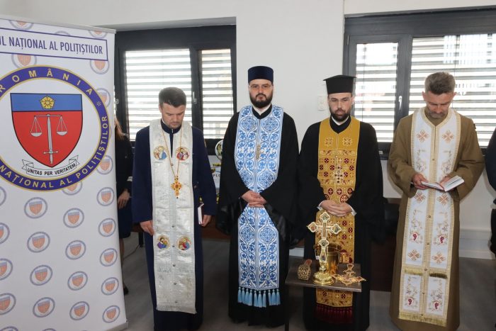 NOGHIU PREOTI POLITIE