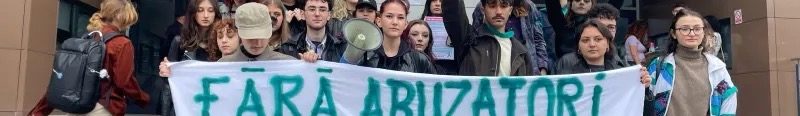 STUDENTII BOICOTEAZA PRICOPIE