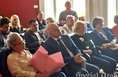 Învățătorii Autoportretul unei generații Lavinia Betea lansare Arad (11)