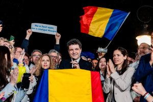 Nicușor Dan luni