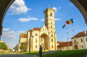 arhiepiscopia catolica alba iulia nu extremism