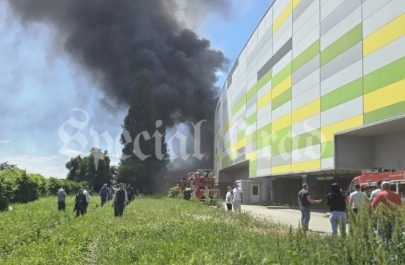ro alert incendiu agora galleria mall arad