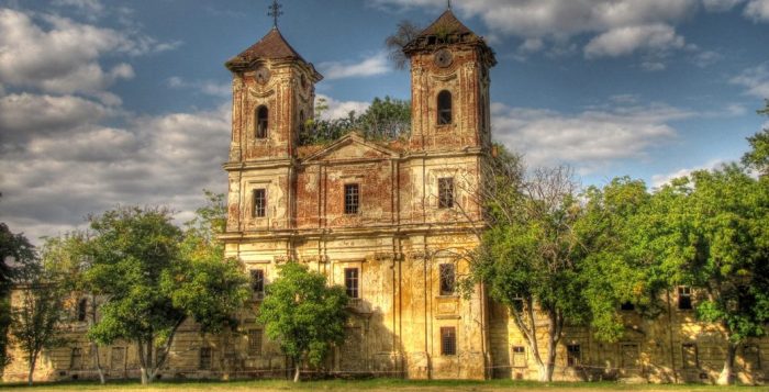 Biserica franciscana din cetatea Aradului1060 1060x540 1
