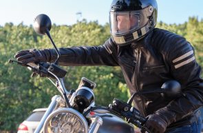 MOTOCICLISTII LEGE