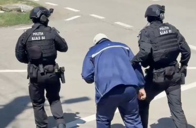 Emil Ganj dat în gât