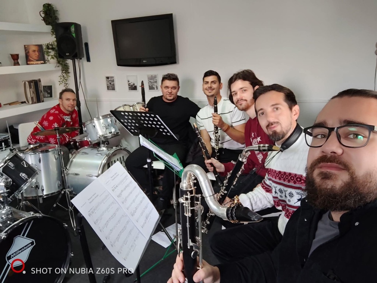 Ansamblul arădean Clarinet Camerata of Romania (1)