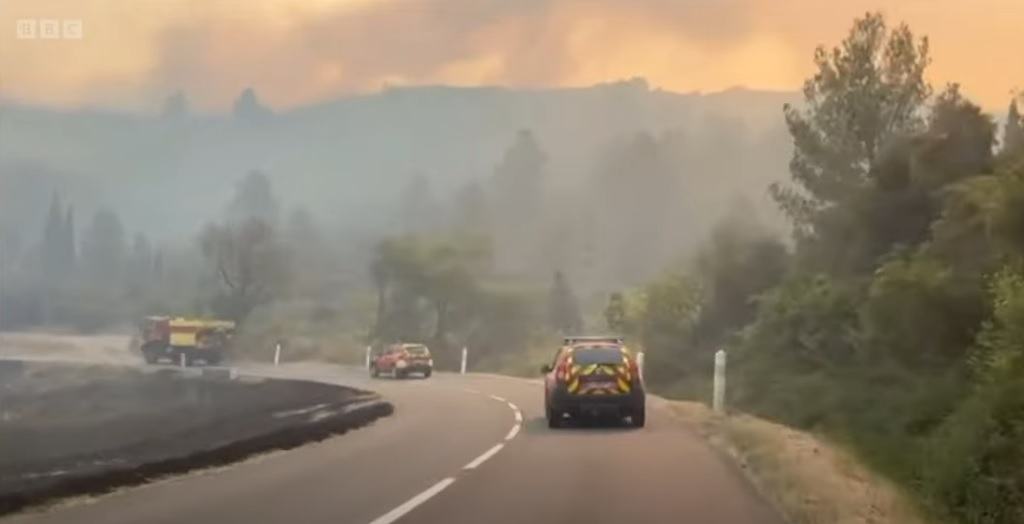 Incendii de vegetație și temperaturi-record peste 42°C în Franța și Spania