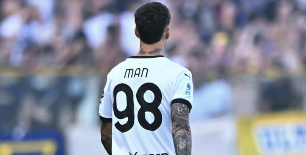 Dennis Man Părăsește Parma pentru PSV și Champions League!