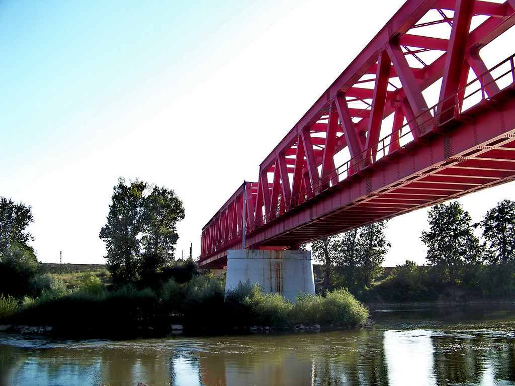 Tragedie pe Mureș: tânărul căzut în apă de pe Podul Roșu a fost găsit decedat