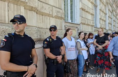proteste profesori polițiștii locali romsilva prefectura arad (10)