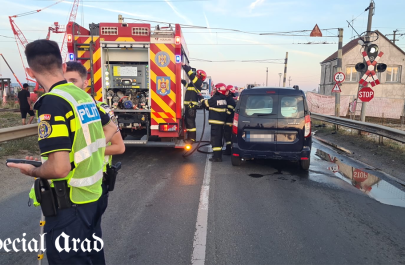 Accident la intrarea în Vladimirescu motocicletă intrată în coliziune cu o mașină