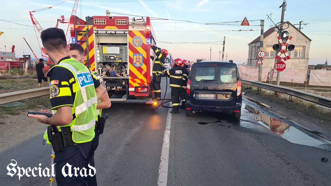 Accident la intrarea în Vladimirescu motocicletă intrată în coliziune cu o mașină