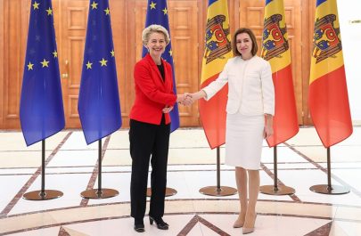 Ursula_von_der_Leyen_and_Maia_Sandu_in_Chisinau_-_2022_P059377-957165-1024x682