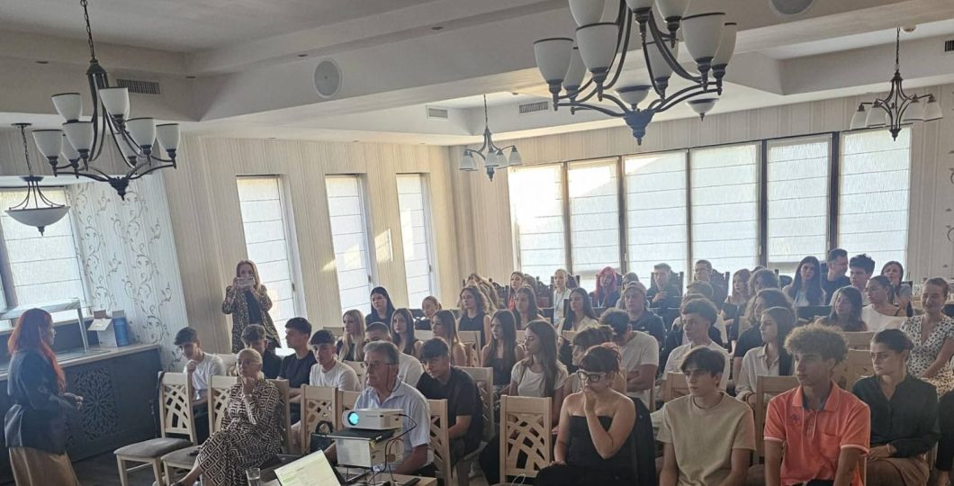 Prezentarea programului Rotary Youth Exchange, șansa de a studia un an în străinătate
