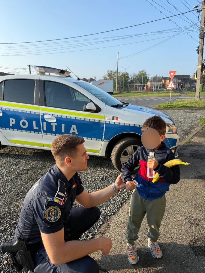 copil politist salvat
