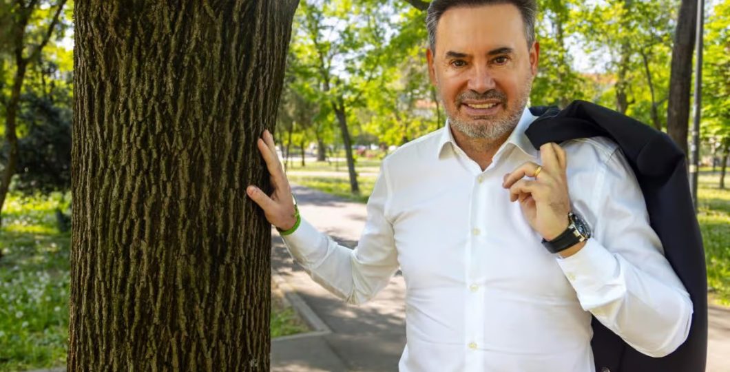 Netulburată de eșecurile semnificative ale administrației municipale