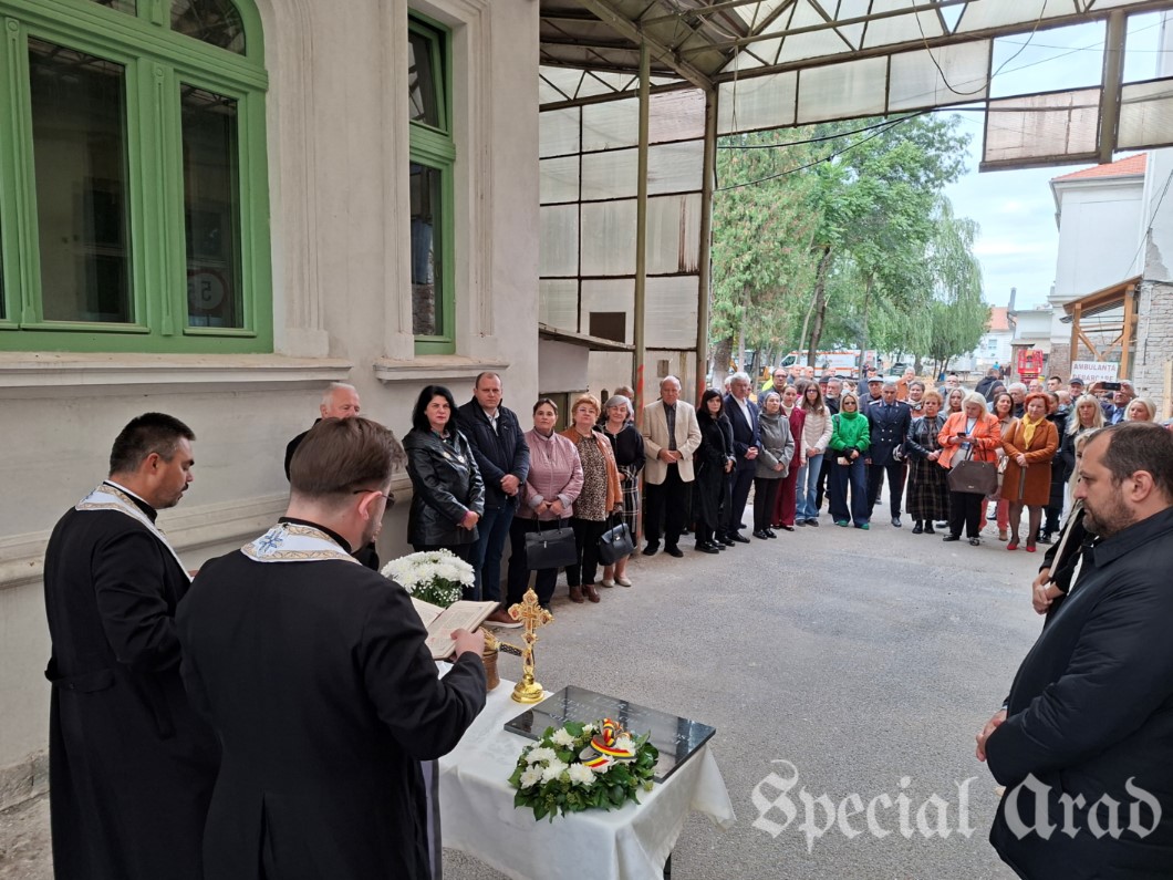 250 ani plac[ comemorativ[ Spitalul Municipal