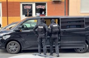 Arad contrabandă funcționari