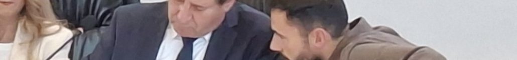 Finul Bogdan Noghiu cu nașul Iustin Cionca fac politica Bisericii