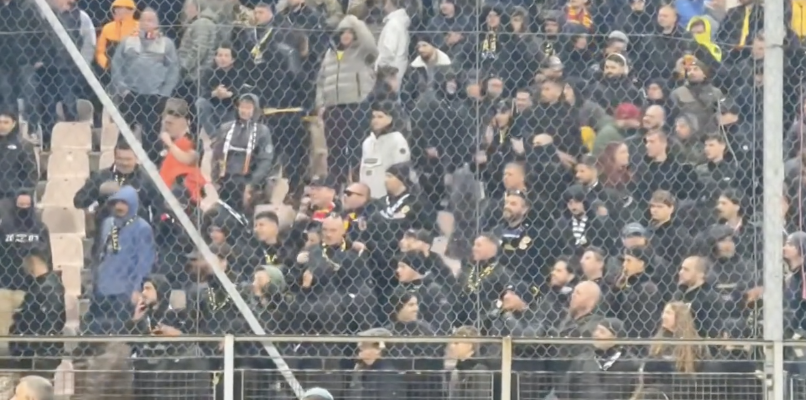 „O prezentare a greșelilor din fotbalul modern” · Special Arad