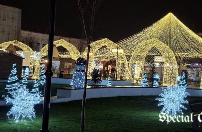 Târgul de Crăciun Arad luminițe 2025