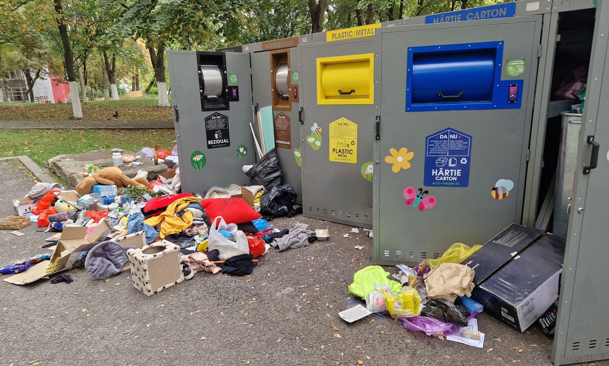 insulele ecologice gunoi cluj
