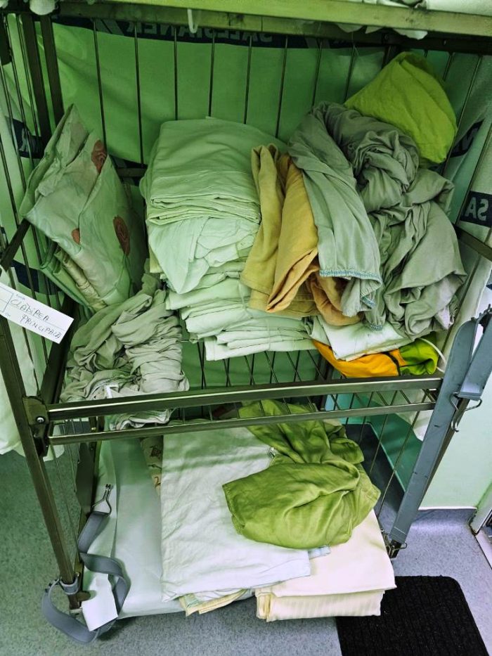 murdarie curatenie spital 12