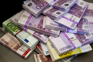 COVID bani returnați economia