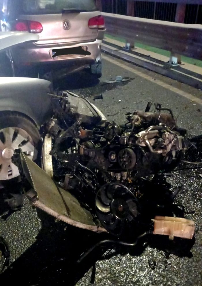 Poza pentru articolul Accident violent pe centura Vladimirescu–Fântânele: doi tineri răniți, unul foarte grav