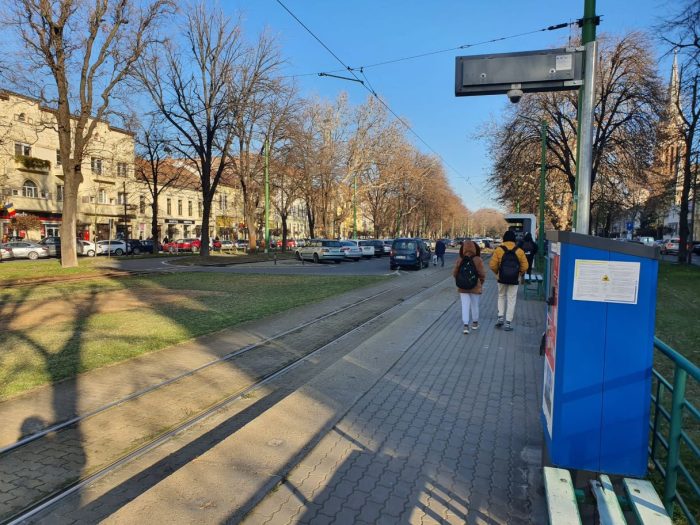parcare mediană